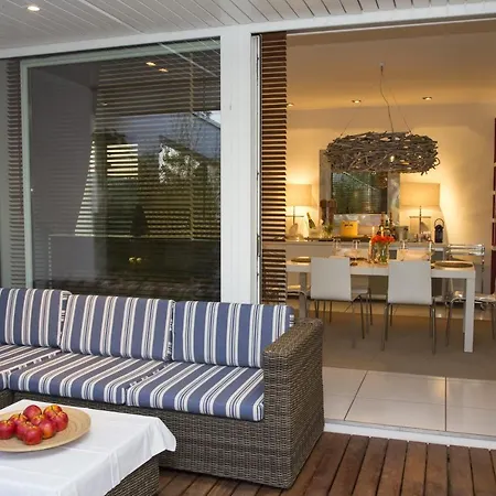 Pavi Apts - Private Rooftop Swimming Pool Любляна