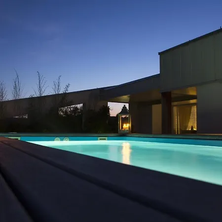 Apartment Pavi Apts - Private Rooftop Swimming Pool