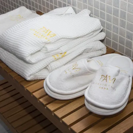 Pavi Apts - Private Rooftop Swimming Pool Laibach