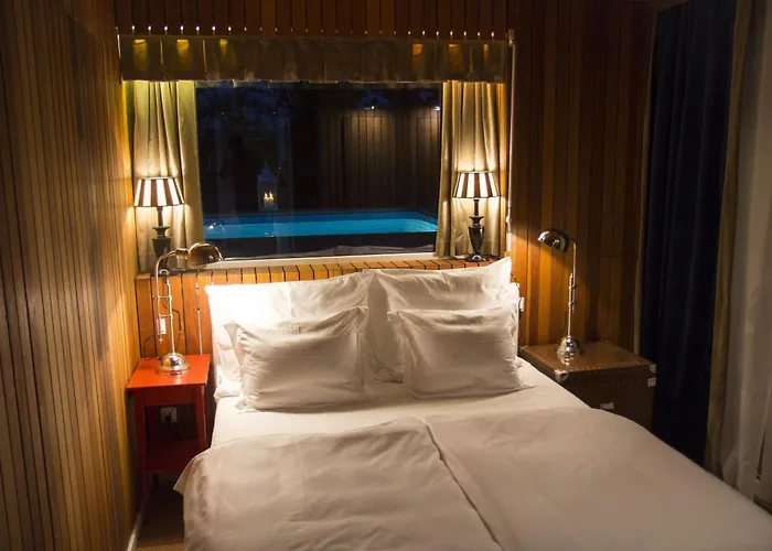 Apartmán Pavi Apts - Private Rooftop Swimming Pool