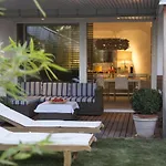 Pavi Apts - Private Rooftop Swimming Pool * リュブリャナ