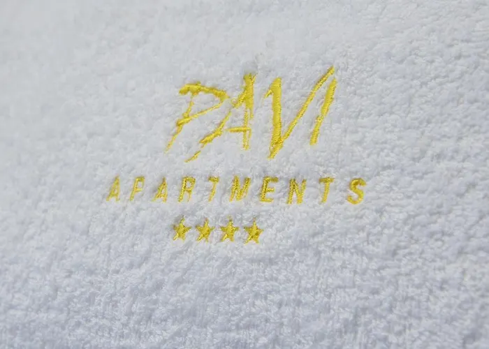 Апартаменты Pavi Apts - Private Rooftop Swimming Pool *