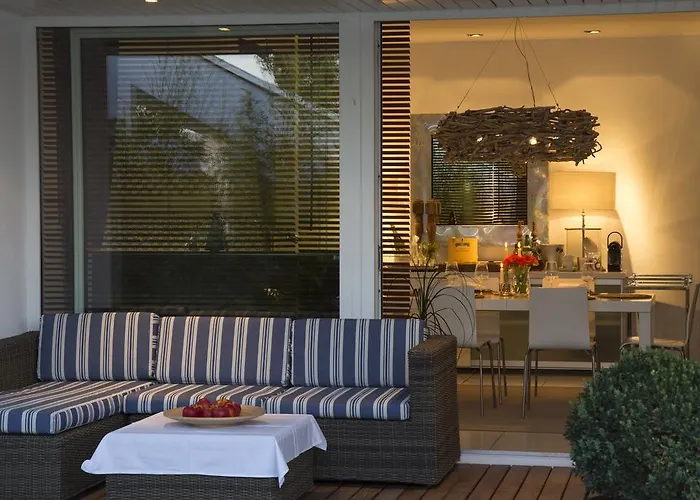 Pavi Apts - Private Rooftop Swimming Pool Апартаменты *